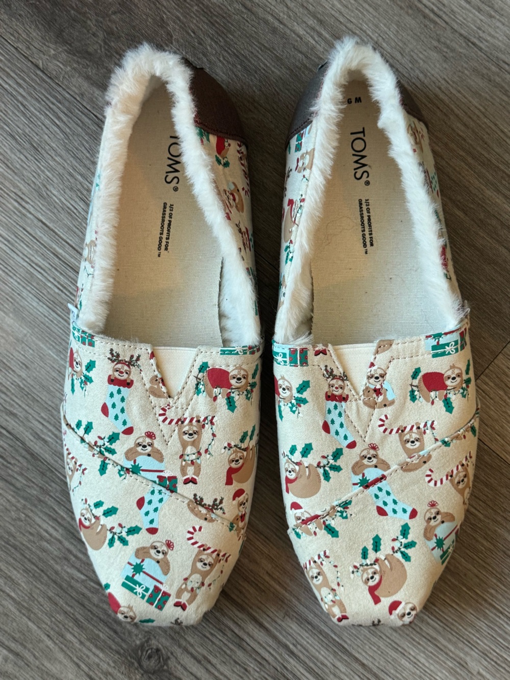 TOMS Holiday Christmas Sloth Faux Fur Lined Alpargata Slip On Shoes Women 9M